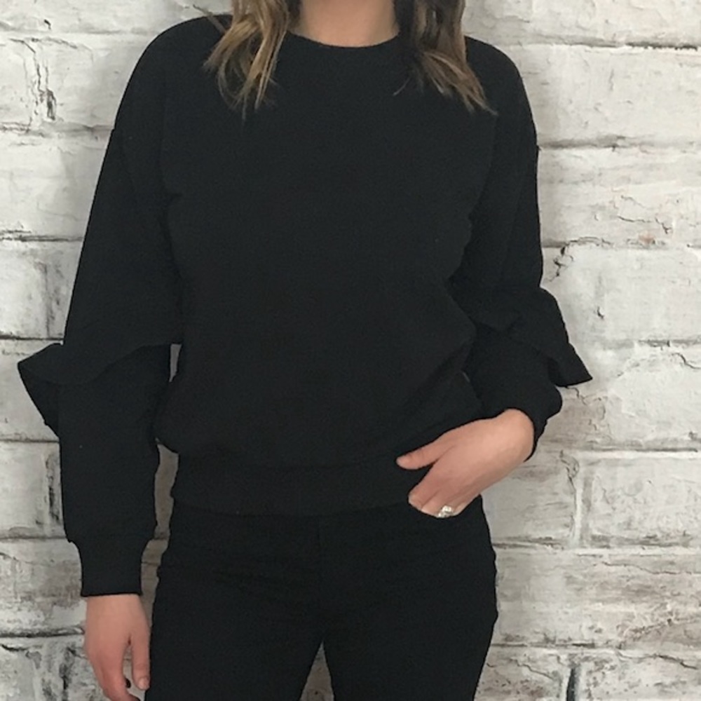 Ruffle Sleeve Sweatshirt